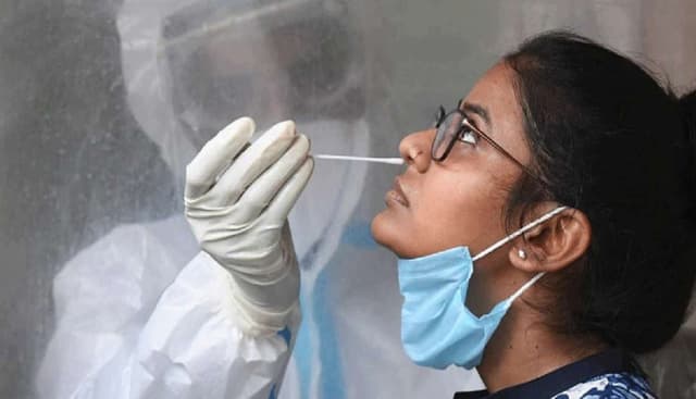 மீண்டும் அதிகரிக்கும் கொரோனா பரவல்.. இந்திய மருத்துவ ஆராய்ச்சி கவுன்சில் தகவல்