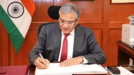 புதிய தலைமைத் தேர்தல் ஆணையராக நியமிக்கப்பட்ட ஞானேஷ்குமார் நாளை பொறுப்பேற்க உள்ளதாகத் தகவல்