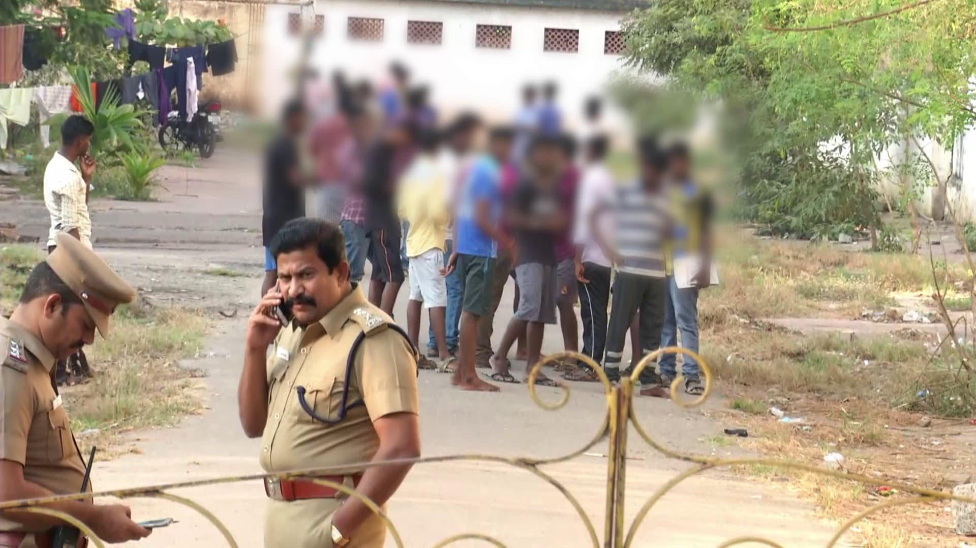 கல்லூரி மாணவர்கள் இடையே மோதல் - 7 பேர் மீது வழக்குப்பதிவு