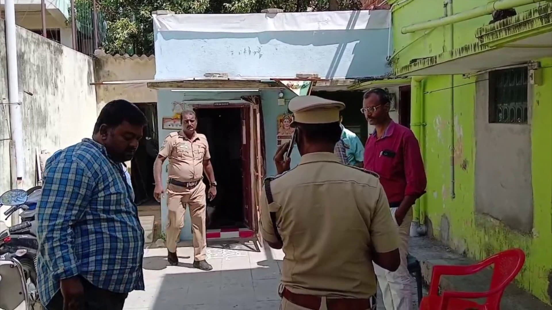 பணம் வசூலிக்க சென்ற பைனான்சியர் மீது துப்பாக்கிச்சூடு