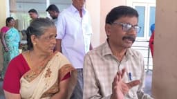 கோமாவில் உள்ள மகனை ஆம்புலன்சில் அழைத்து வந்து ஆட்சியரிடம் மனு அளித்த தாய்