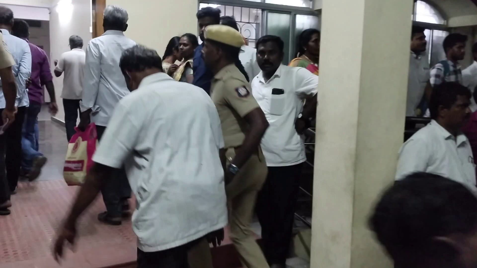 லாக்-அப் மரண வழக்கில் ஸ்ரீவைகுண்டம் டி.எஸ்.பி. ராமகிருஷ்ணன் உள்பட 9 பேருக்கு ஆயுள்