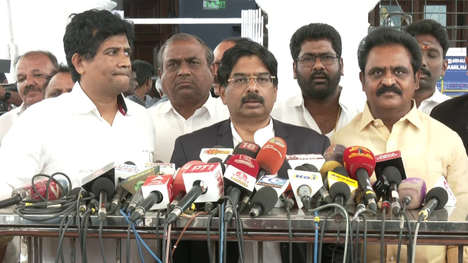 ''பல்கலை. வேந்தர் பொறுப்பிலிருந்து ஆளுநர் ஆர்.என்.ரவி விடுவிப்பு'' பல்கலை வேந்தர்களை தமிழக அரசே நியமிக்கும் - வில்சன்