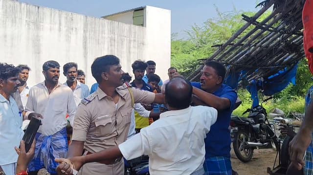 கலசப்பாக்கம் அடுத்த கெங்கவரத்தில் எஸ்.ஐ  & வக்கீல் இடையே மோதல்