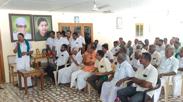 சட்டசபையில் எங்களுக்காக பேசியதற்கு நன்றி... செங்கோட்டையன் வீட்டில் குவிந்த பொது மக்கள்