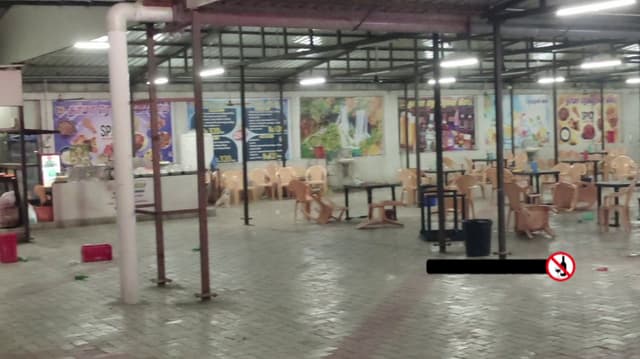 தனியார் பாரில் தரவேண்டிய சைடிஷ் கேட்டு தகராறில் ஈடுபட்ட நபர்கள்