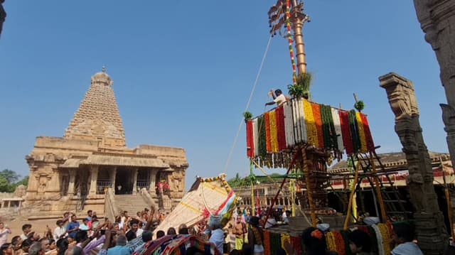 தஞ்சை பெரிய கோயிலில் சித்திரை பெருவிழா கொடியேற்றத்துடன் தொடங்கியது