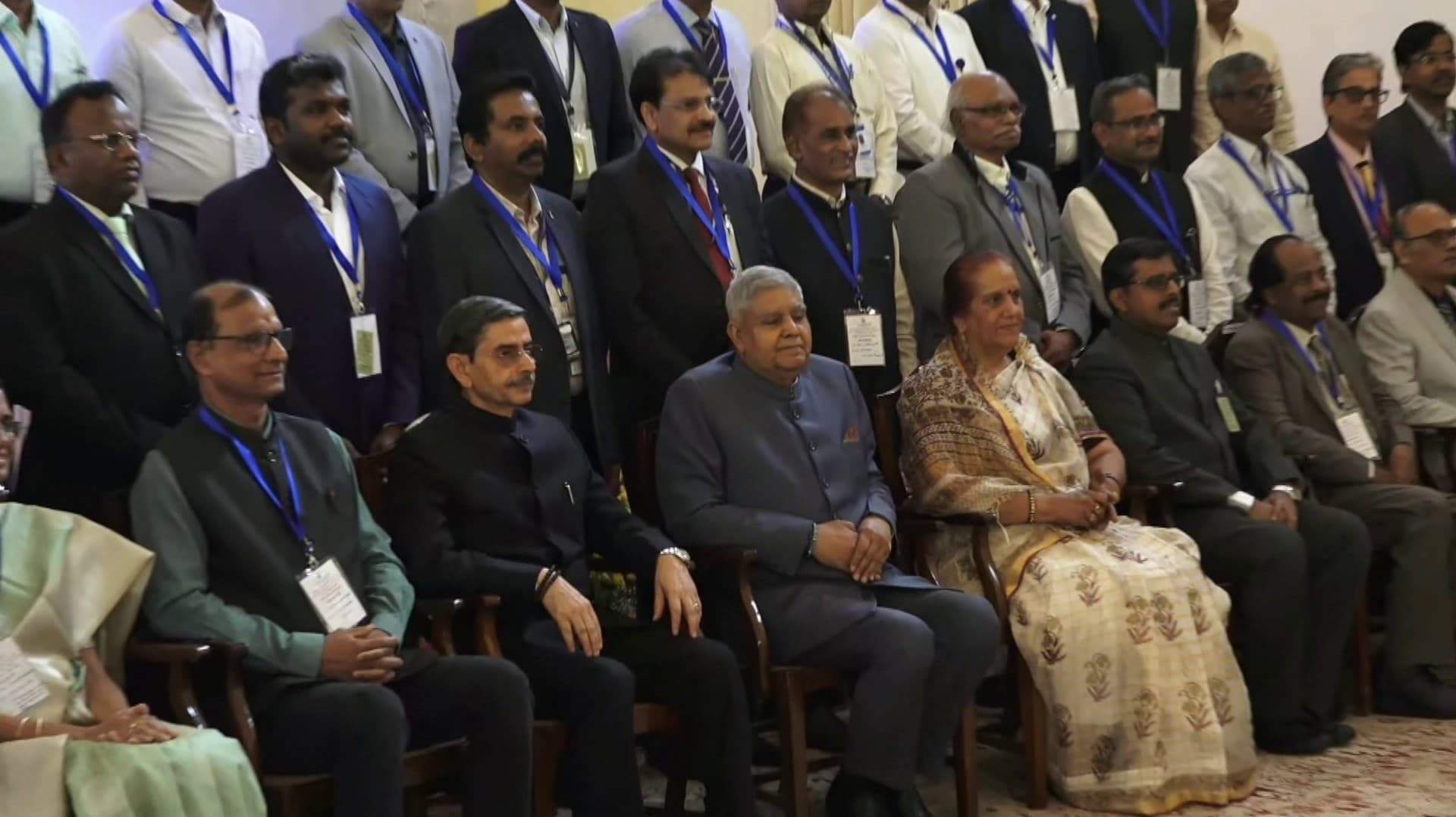 ''அரசியலமைப்பை பாதுகாக்க ஆர்.என்.ரவி தீர்க்கத்துடன் செயல்படுகிறார்'' - தன்கர்