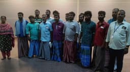 இலங்கை சிறையில் இருந்து தமிழக மீனவர்கள் 14 பேர் விடுவிப்பு