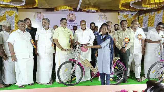 கடந்த ஆட்சியில் நிரப்பப்படாத 5 ஆயிரம் அரசுப் பணியிடங்களை நிரப்பி உள்ளோம் - புதுச்சேரி முதலமைச்சர்