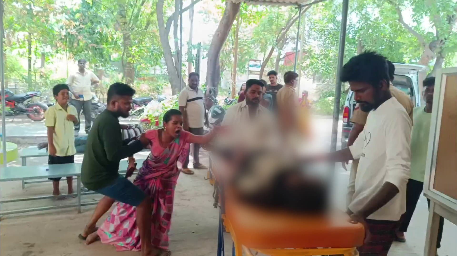 மனைவியின் நடத்தையில் சந்தேகப்பட்டு கொலை செய்த கொடூரன்
