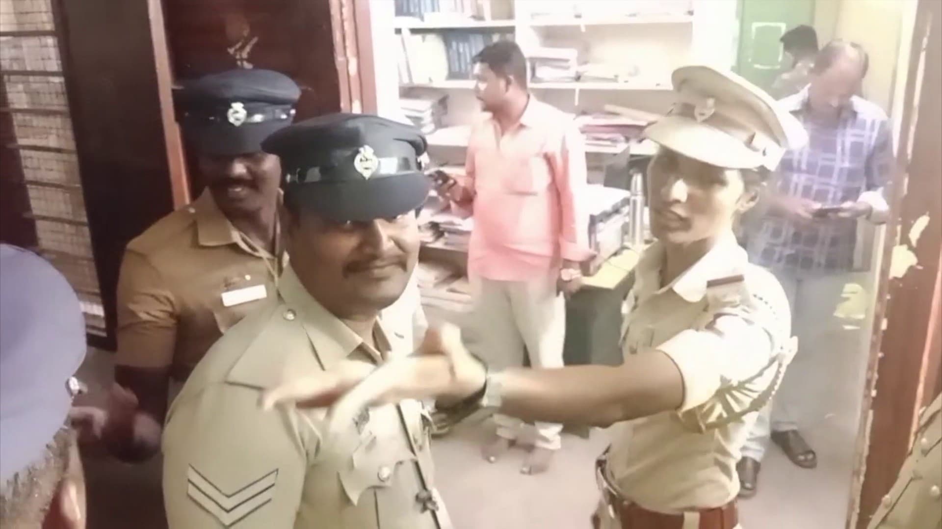 மதுரை ஆதீனத்தின் கார் ஓட்டுநரிடம் 7 மணி நேரம் விசாரணை