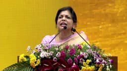 பணம் இருந்தால் தான் படிக்க முடியும் என்ற நிலை உள்ளது - சௌமியா அன்புமணி