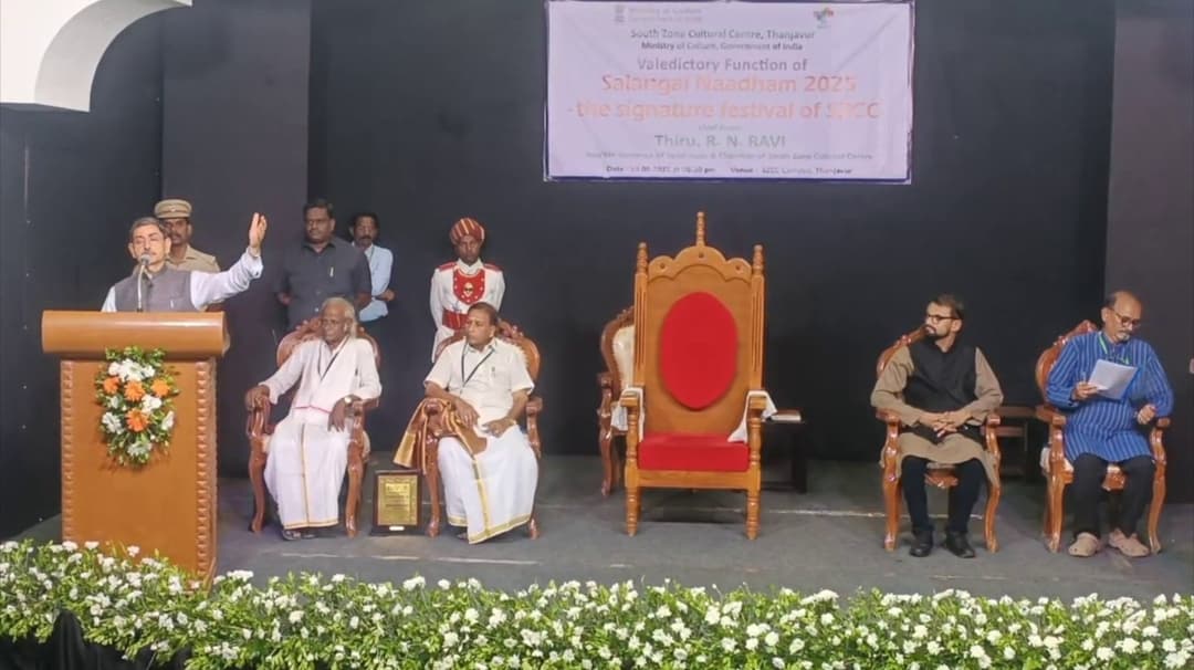 கலாச்சாரத்தால் இணைந்தவர்களை அரசியல் பிரிக்கிறது - ஆளுநர்