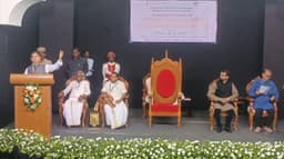 கலாச்சாரத்தால் இணைந்தவர்களை அரசியல் பிரிக்கிறது - ஆளுநர்
