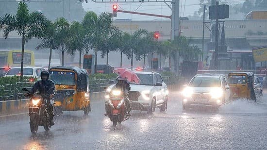19 மாவட்டங்களில் பகல் 1 மணி வரை மழைக்கு வாய்ப்பு