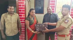 திருநங்கை தவற விட்ட 20 சவரன் நகையை ஒப்படைத்த ஆட்டோ டிரைவர்