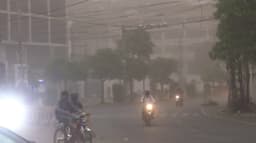 லாகூரில் புழுதிப் புயலுடன் மழை பெய்ததால் 8 பேர் உயிரிழப்பு