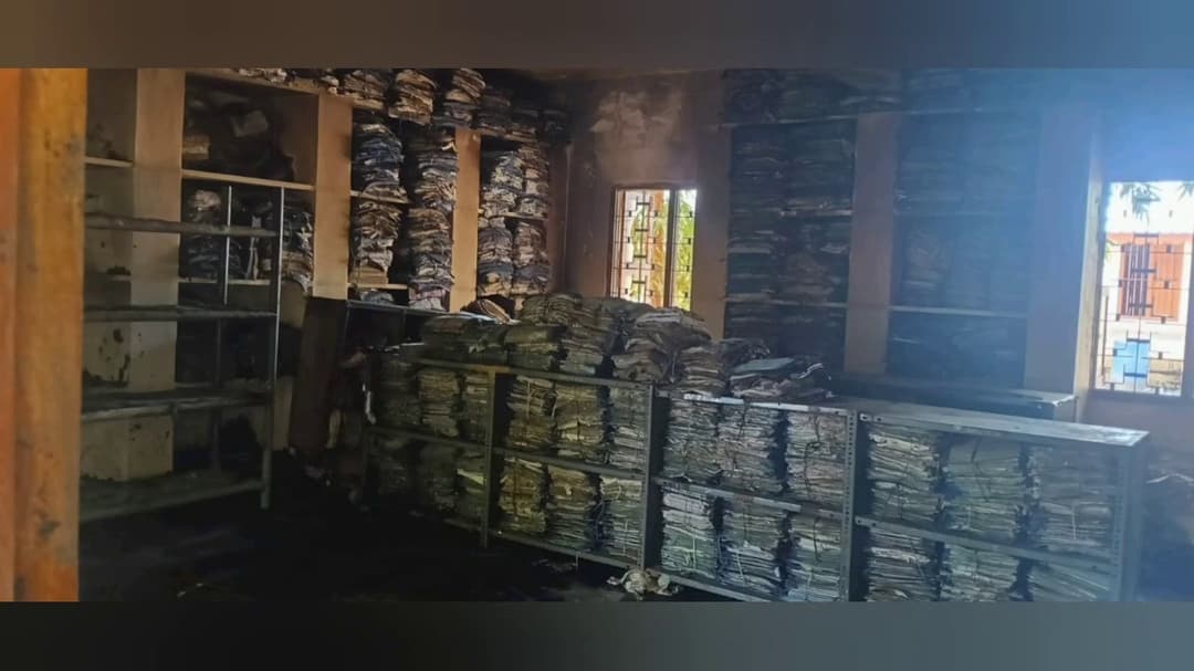 மதுரை கோட்ட ரயில்வே மேலாளர் அலுவலக வளாகத்தில் தீ.. சதியா..?விபத்தா