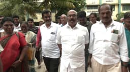 ''ஆயிரம் பிரச்சினைகள் - ஆளில்லா காரில் அகம் மகிழ்வது அவசியமா? - ஜெயக்குமார் கேள்வி