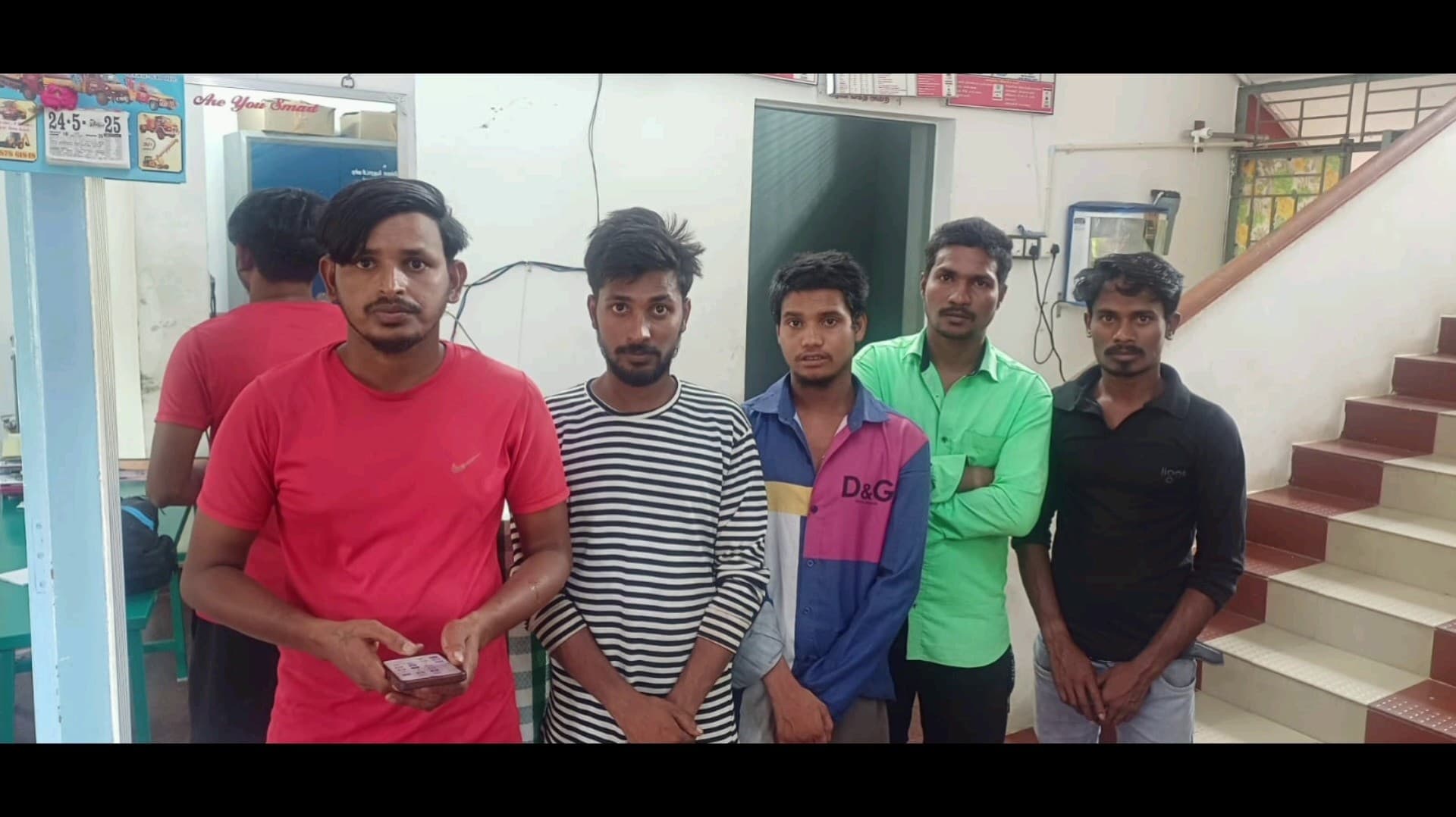 மது போதையில் ரகளை செய்ததை தட்டிக்கேட்ட வீட்டு உரிமையாளர்