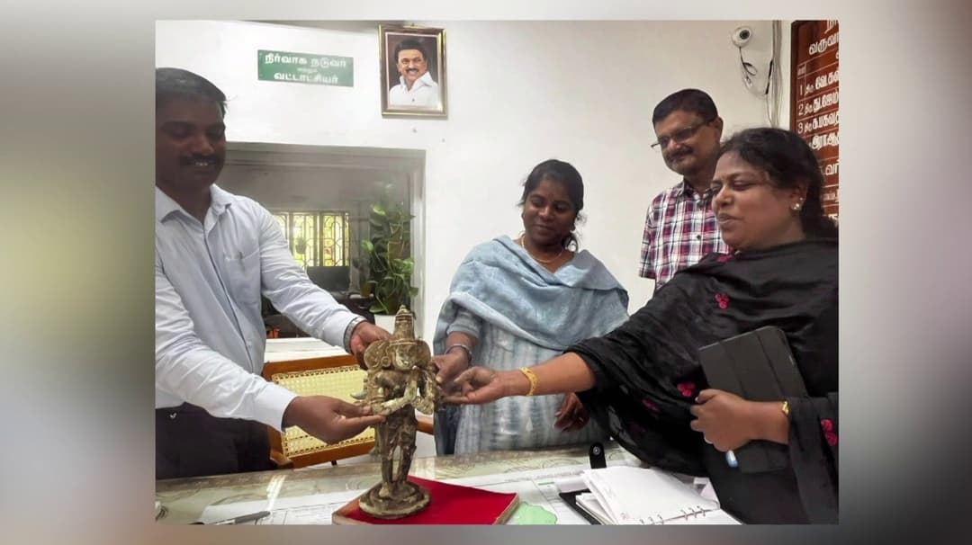 பல கோடி ரூபாய் மதிப்பிலான ஐம்பொன் கருடாழ்வார் சிலை கண்டெடுப்பு