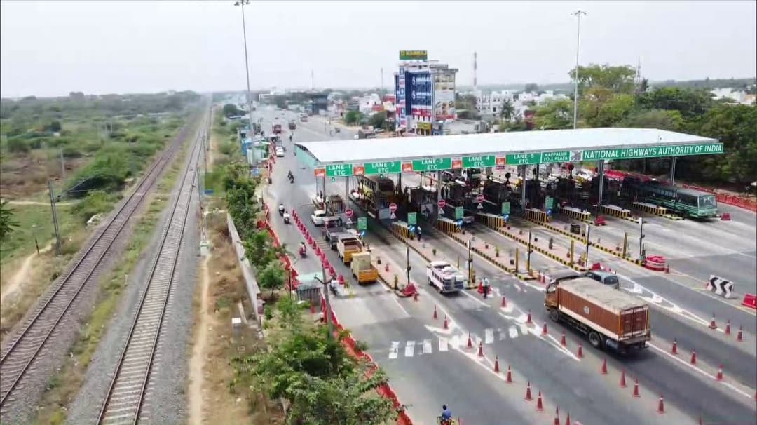 சுங்கக் கட்டணத்தை ரூ.1,500 ஆக குறைக்க வேண்டும் - ராமதாஸ்