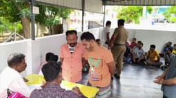 பல்லடம் அருகே சட்டவிரோதமாக குடியேறிய வங்கதேசத்தினர் 26 பேர் கைது