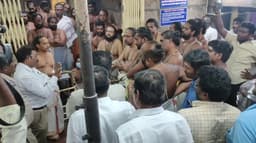 அர்த்தநாரீஸ்வரர் கோயிலில் சிசிடிவி வைக்க எதிர்ப்புத் தெரிவித்து அர்ச்சகர்கள் போராட்டம்..