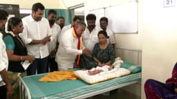 விஜயின் 51 ஆவது பிறந்த நாள்... த.வெ.க. சார்பில் 10 குழந்தைகளுக்கு தங்க மோதிரம்