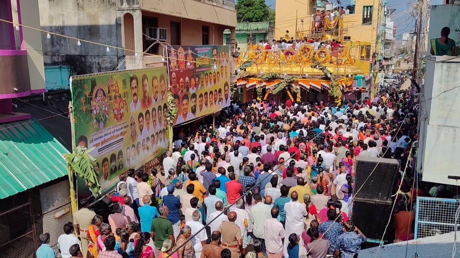 கங்கை அம்மன், ஐயப்பன் கோவில் கும்பாபிஷேகம் கோலாகலம்...! காண குவிந்த பக்தர்கள்...