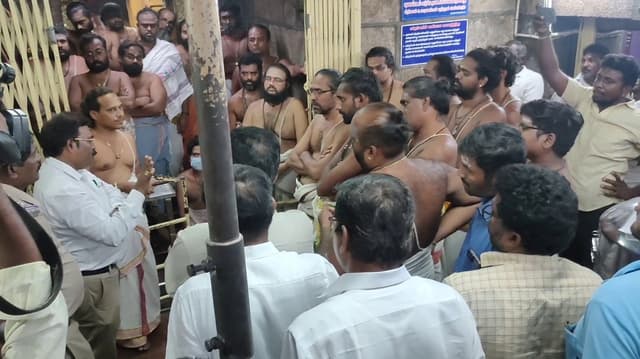 அர்த்தநாரீஸ்வரர் கோயிலில் சிசிடிவி வைக்க எதிர்ப்புத் தெரிவித்து அர்ச்சகர்கள் போராட்டம்..