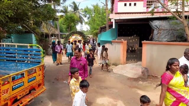 கோலாகலமாக நடந்த ஸ்ரீ படைவெட்டி மாரியம்மன் ஆலய ஆனி மாத திருவிழா