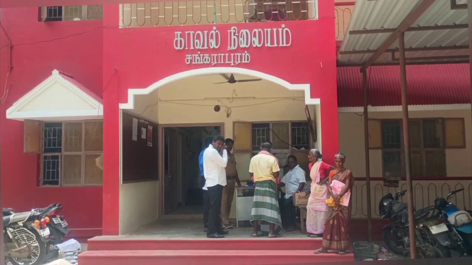 த.வெ.க- தி.மு.க மோதல்- தி.மு.க நிர்வாகி மண்டை உடைப்பு.. 2 பேர் கைது..