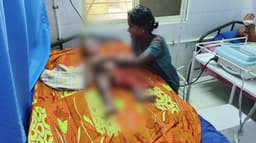 கவனிக்காமல் செய்த தவறால் 10 வருடங்களுக்குப் பிறகு பிறந்த குழந்தையை பறிகொடுத்த பெற்றோர்..!