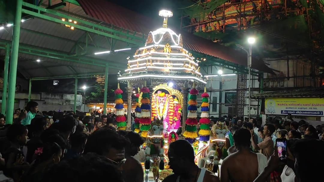 சுப்பிரமணிய சுவாமி திருக்கோவில் வெள்ளித் திருத்தேர் பவனி