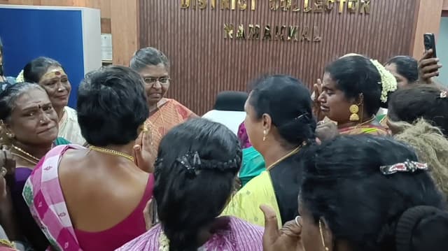 நாமக்கல் மாவட்ட ஆட்சியர் பணியிட மாற்றம் - கண்ணீர் மல்க விடை கொடுத்த திருநங்கைகள்