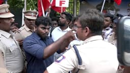 ஐ.ஐ.டி முன்பு அனைத்திந்திய மாணவர் பெருமன்றத்தினர் போராட்டம்