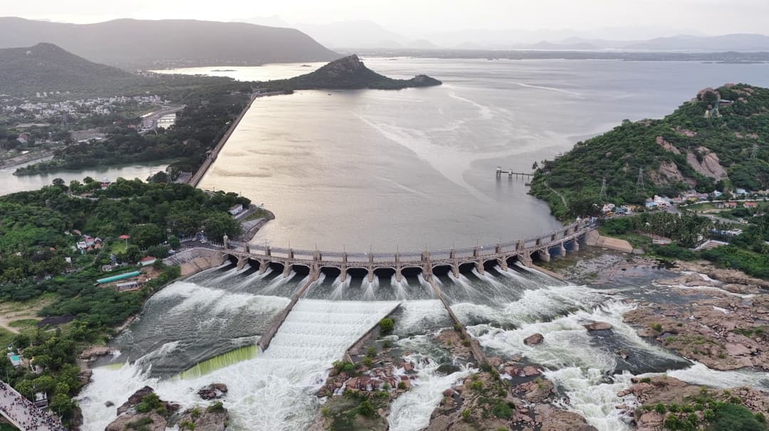 மேட்டூர் அணையிலிருந்து தண்ணீர் திறப்பு.. 57 ஏரிகளுக்கு தண்ணீர் வசதி..