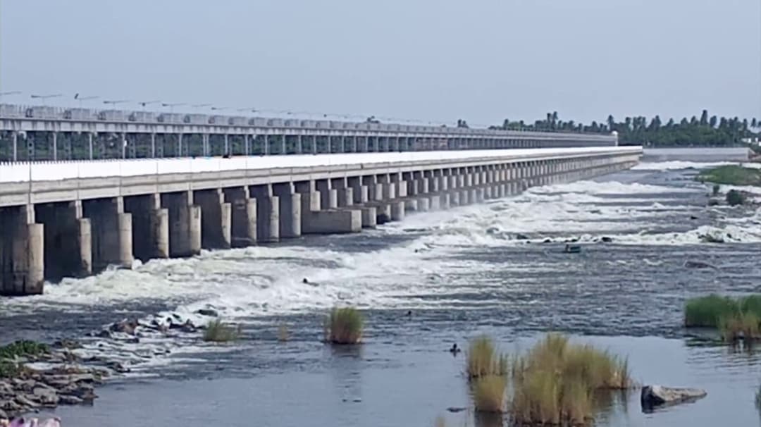 மாயனூர் கதவணைக்கு வரும் நீரின்அளவு விநாடிக்கு 31,169 கன அடியாக அதிகரிப்பு..