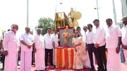 விடுதலை போராட்ட  வீரர் அழகு முத்துக்கோனின் 268-ஆவது பிறந்தநாள் - அரசியல் தலைவர்கள் மரியாதை