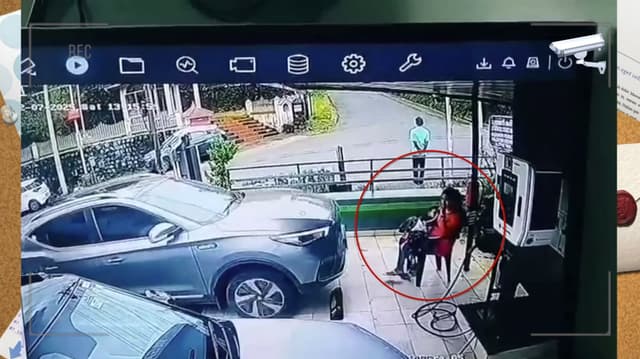 சார்ஜ் ஸ்டேசனில் கார் மோதி விபத்து.. தாயுடன் அமர்ந்திருந்த சிறுவன் உடல் நசுங்கி உயிரிழப்பு..!