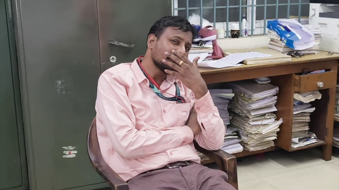 சார்பதிவாளர் அலுவலகத்தில் லஞ்ச ஒழிப்பு போலீசார் சோதனை - ரூ.1.25 லட்சம் பறிமுதல்