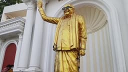 கருணாநிதி சிலை மீது கருப்பு பெயிண்ட் வீச்சு.. போலீஸ் விசாரணை..!