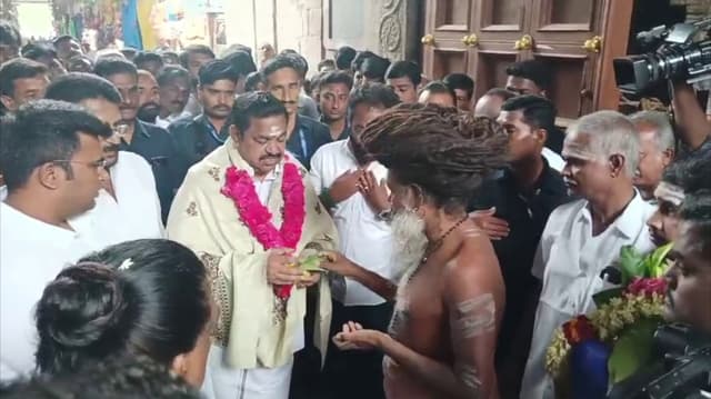 வைத்தீஸ்வரன் கோவிலில் எடப்பாடி பழனிசாமி சாமி தரிசனம்