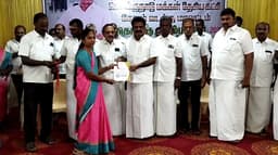 கொங்கு குடும்ப விழாவில் பங்கேற்ற கொ.ம.தே.க பொதுச்செயலாளர் ஈஸ்வரன்..