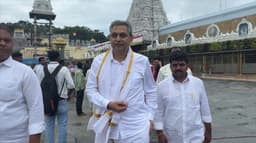 திருப்பதி கோயிலில் தமிழ்நாடு டி.ஜி.பி. சங்கர் ஜிவால் வழிபாடு