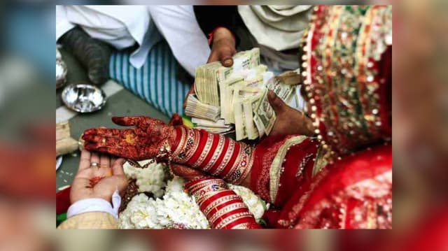 “வரதட்சணை புகார் - நீதிமன்றம் உத்தரவிட்டும் விசாரணை நடத்தவில்லை”