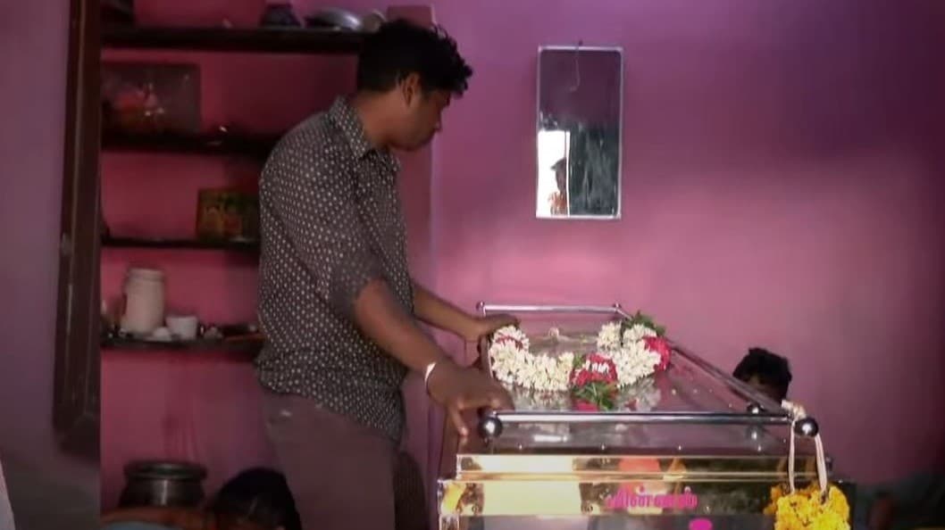 கூட்ட நெரிசலில் சிக்கி ஒன்றரை வயது உயிரிழந்த சோகம் - கதறி அழும் உறவினர்கள்