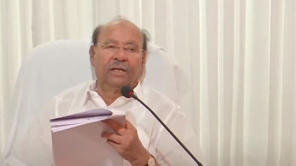 பா.ம.க நிறுவனர் ராமதாஸ் அப்பலோ மருத்துவமனையில் அனுமதி